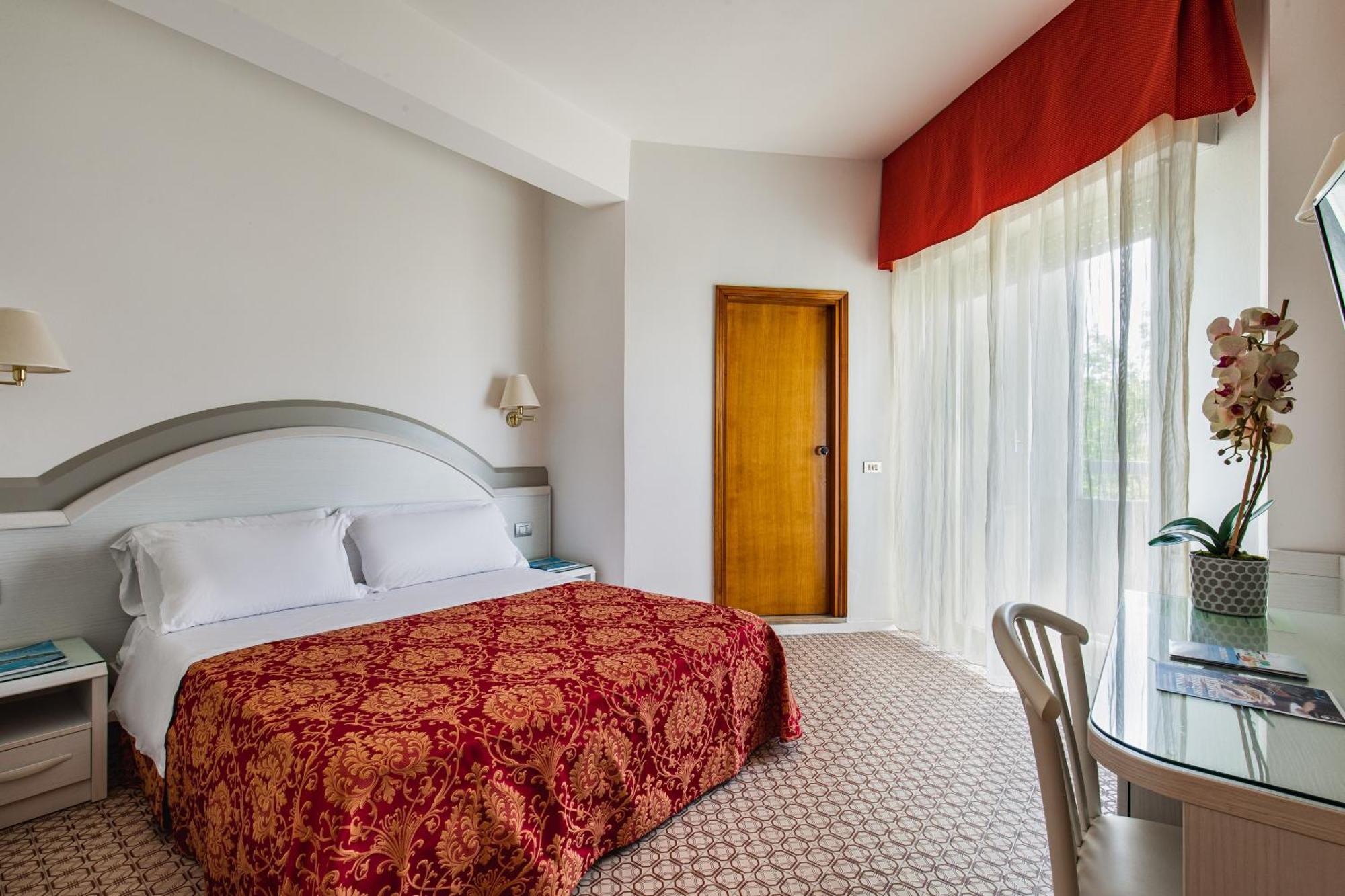 Hotel Caravelle Cesenatico Dış mekan fotoğraf