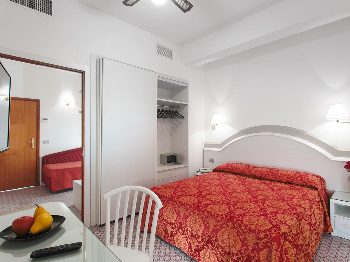 Hotel Caravelle Cesenatico Dış mekan fotoğraf